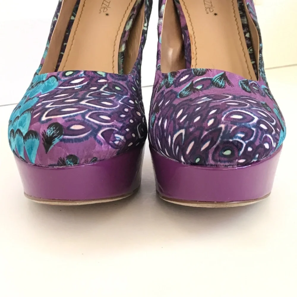 SHOE DAZZLE Platform Stiletto Pumps Purple Peacock Women’s Size 10